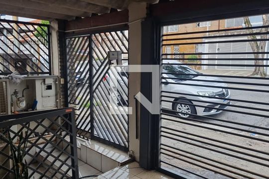 Garagem de casa à venda com 3 quartos, 120m² em Vila Ester (zona Norte), São Paulo