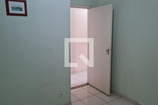 Quarto de casa à venda com 3 quartos, 120m² em Vila Ester (zona Norte), São Paulo