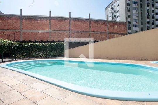 Área Comum - Piscina de apartamento à venda com 2 quartos, 85m² em São Geraldo, Porto Alegre