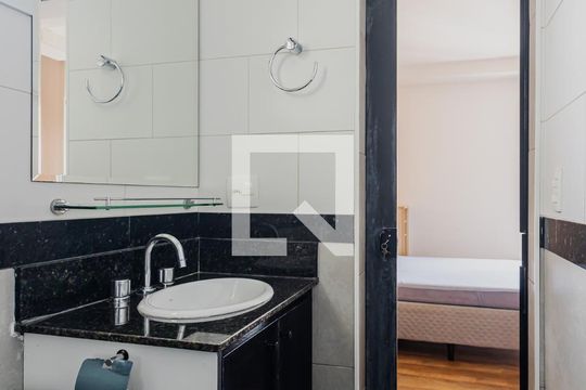 Banheiro da Suíte de apartamento para alugar com 1 quarto, 85m² em Jardim Paulista, São Paulo