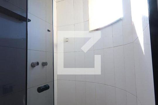 Banheiro da Suíte de casa de condomínio para alugar com 3 quartos, 91m² em Vila Formosa, São Paulo