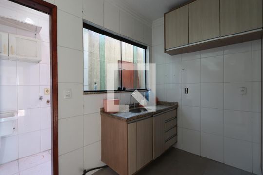 Cozinha de casa de condomínio para alugar com 3 quartos, 91m² em Vila Formosa, São Paulo