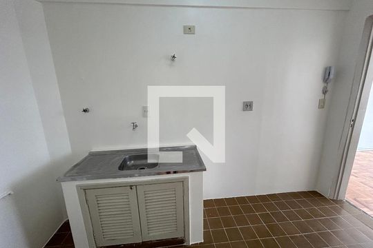 Cozinha de apartamento à venda com 2 quartos, 61m² em Pompeia, São Paulo