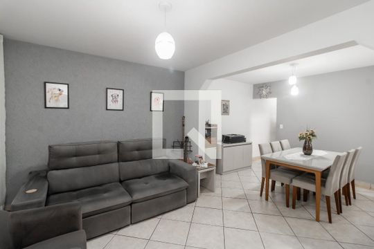 Casa à venda com 3 quartos, 145m² em Vila Guilhermina, São Paulo