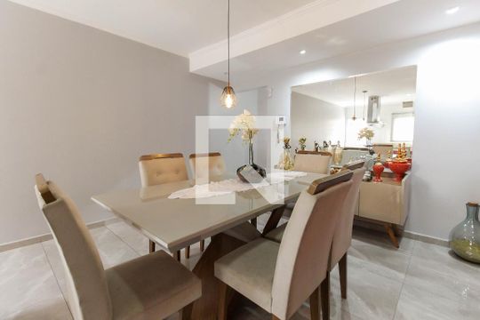 Cozinha de casa para alugar com 3 quartos, 125m² em Vila Danubio Azul, São Paulo