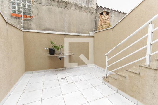 Quintal de casa para alugar com 3 quartos, 125m² em Vila Danubio Azul, São Paulo