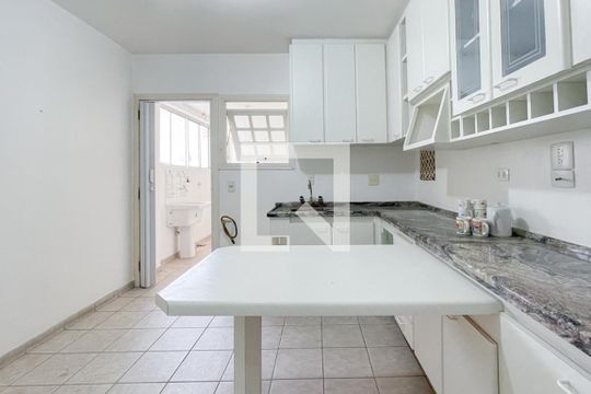 Cozinha  de apartamento para alugar com 3 quartos, 92m² em Baeta Neves, São Bernardo do Campo