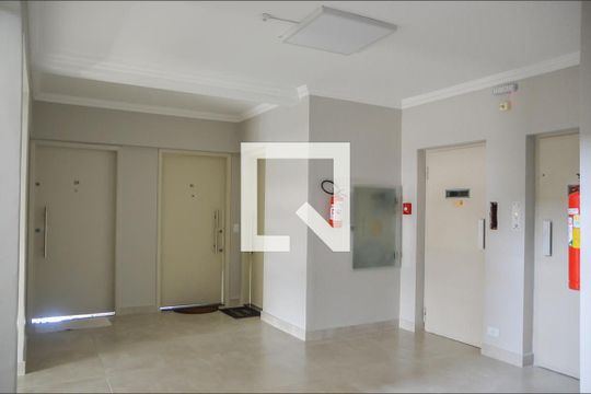 Área comum - Hall de apartamento para alugar com 3 quartos, 92m² em Baeta Neves, São Bernardo do Campo