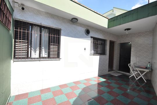 Quintal de casa à venda com 5 quartos, 712m² em Parque Novo Mundo, São Paulo