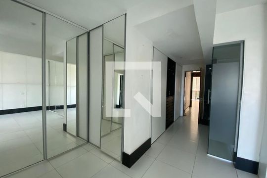 Suíte Suíte  de apartamento à venda com 3 quartos, 160m² em Lagoa, Rio de Janeiro