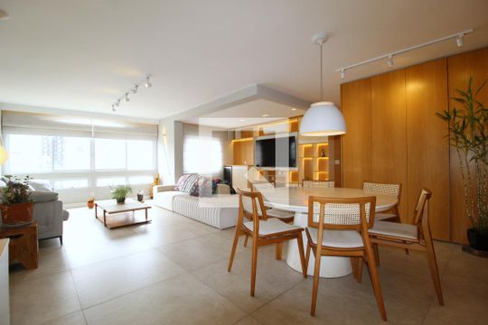 Apartamento para alugar com 2 quartos, 120m² em Itaim Bibi, São Paulo