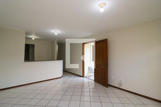 Sala de casa de condomínio à venda com 3 quartos, 85m² em Aberta dos Morros, Porto Alegre