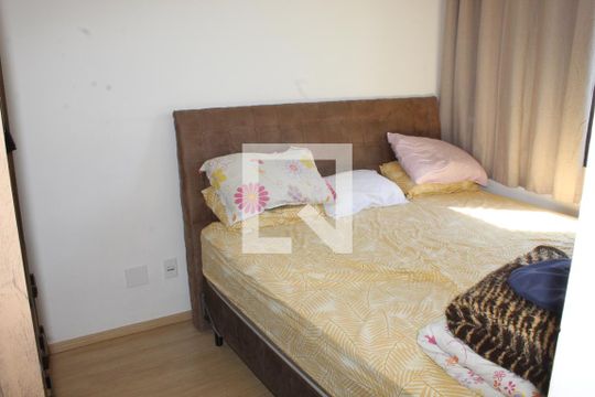 Suíte 1 de apartamento para alugar com 3 quartos, 94m² em Jardim Isis, Cotia