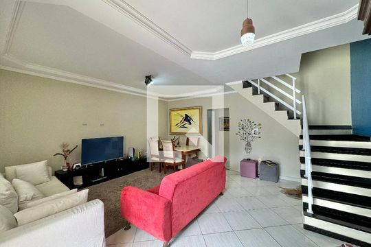 Sala de casa de condomínio à venda com 3 quartos, 180m² em Vargem Pequena, Rio de Janeiro