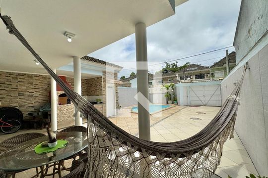 Área externa de casa de condomínio à venda com 3 quartos, 180m² em Vargem Pequena, Rio de Janeiro
