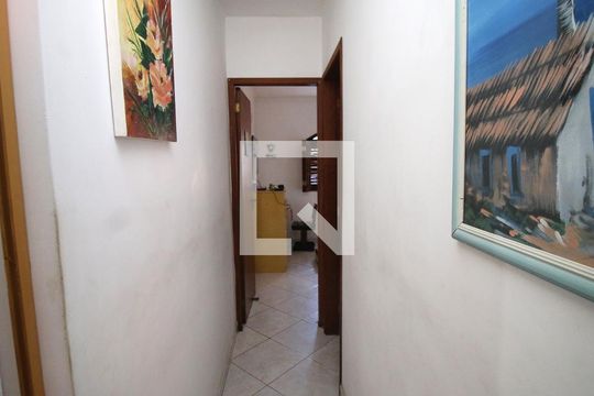 Sala - Corredor de casa à venda com 3 quartos, 235m² em Irajá, Rio de Janeiro