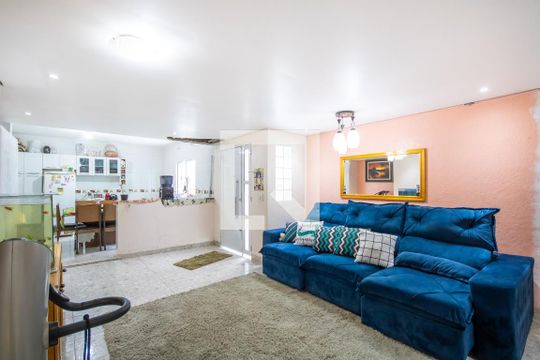 Sala de casa para alugar com 4 quartos, 350m² em Quitaúna, Osasco