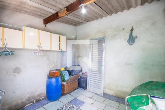 Área de Serviço de casa para alugar com 4 quartos, 350m² em Quitaúna, Osasco