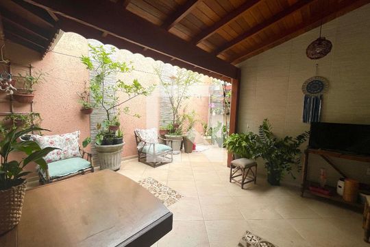 Quintal de casa de condomínio à venda com 3 quartos, 114m² em Engordadouro, Jundiaí