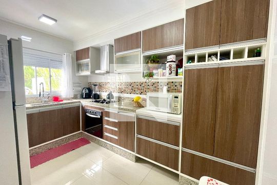 Cozinha de casa de condomínio à venda com 3 quartos, 114m² em Engordadouro, Jundiaí