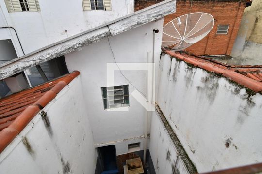 Banheiro - Fundos Vista de casa para alugar com 2 quartos, 400m² em Jardim Chapadão, Campinas