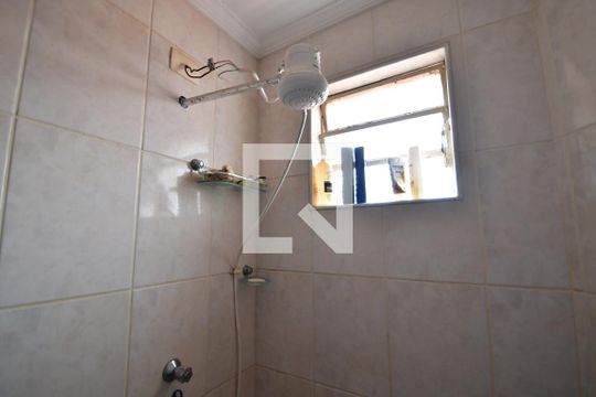 Banheiro 1 de casa para alugar com 2 quartos, 400m² em Jardim Chapadão, Campinas