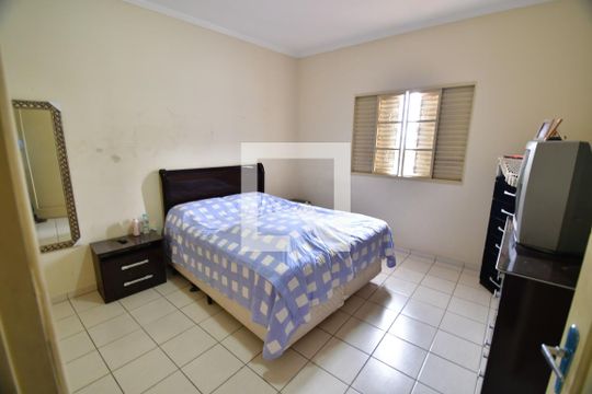 Quarto 1 de casa para alugar com 2 quartos, 400m² em Jardim Chapadão, Campinas