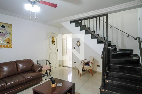 Sala de casa à venda com 4 quartos, 256m² em Santa Maria, Santo André