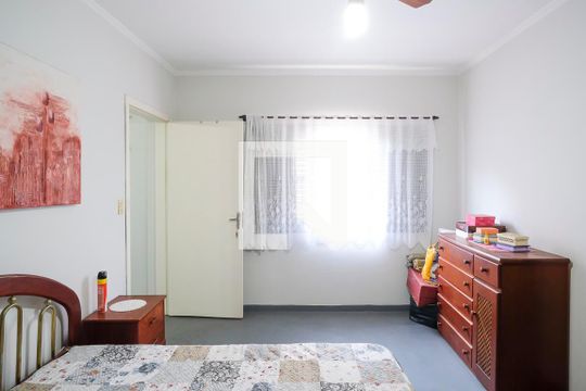 Suíte de casa à venda com 4 quartos, 256m² em Santa Maria, Santo André