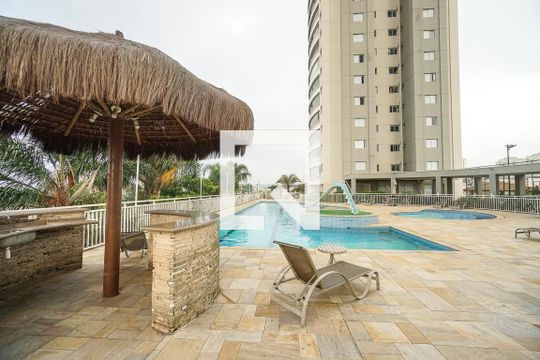  Condomínio - Piscina  de apartamento à venda com 3 quartos, 85m² em Parque Maria Luiza, São Paulo