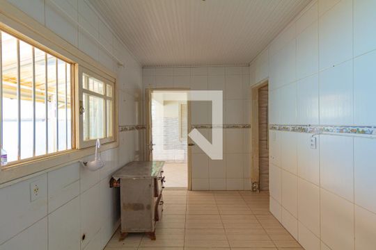 Cozinha de casa à venda com 3 quartos, 87m² em Harmonia, Canoas