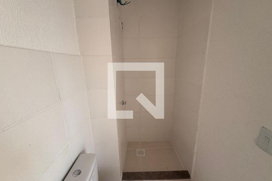 Banheiro Social de apartamento à venda com 2 quartos, 62m² em Feitoria Seller, São Leopoldo