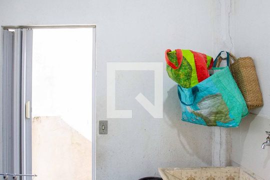 Casa à venda com 3 quartos, 138m² em Campanário, Diadema
