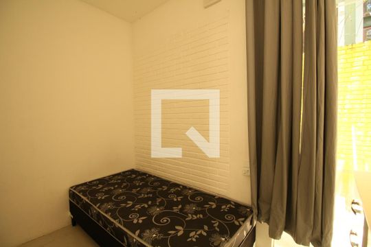 Quarto 2 de casa à venda com 6 quartos, 300m² em Jardim Morumbi, São Paulo