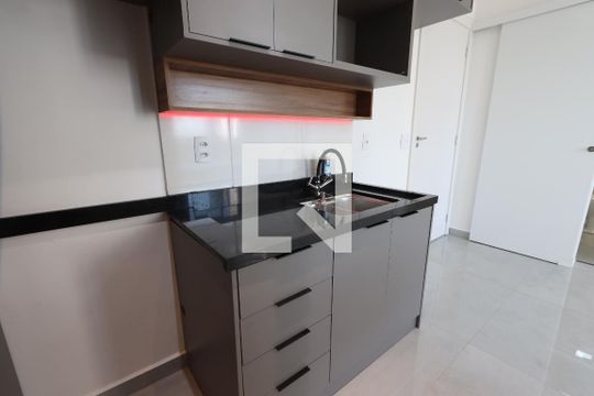 Cozinha de apartamento para alugar com 2 quartos, 36m² em Vila Prudente, São Paulo