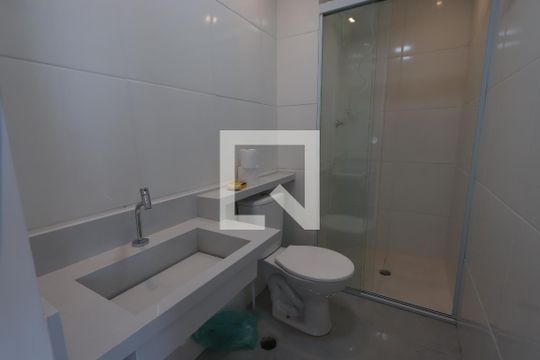 Banheiro de apartamento para alugar com 2 quartos, 36m² em Vila Prudente, São Paulo
