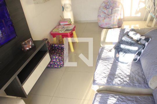 Sala de apartamento à venda com 2 quartos, 64m² em Picanço, Guarulhos
