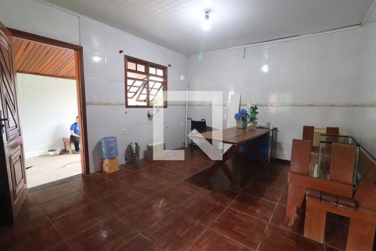 Casa da Frente - Sala e Cozinha de casa à venda com 2 quartos, 219m² em Liberdade, Novo Hamburgo