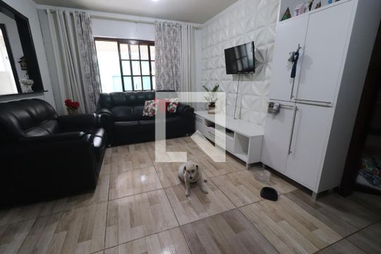 Casa dos Fundos - Sala de casa à venda com 2 quartos, 219m² em Liberdade, Novo Hamburgo