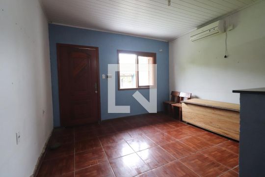 Casa da Frente - Sala e Cozinha de casa à venda com 2 quartos, 219m² em Liberdade, Novo Hamburgo