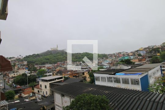 Vista da Sala de apartamento à venda com 2 quartos, 80m² em Olaria, Rio de Janeiro