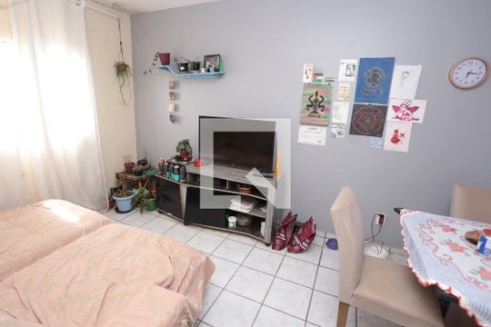 Apartamento à venda com 3 quartos, 75m² em Qne 27, Brasília