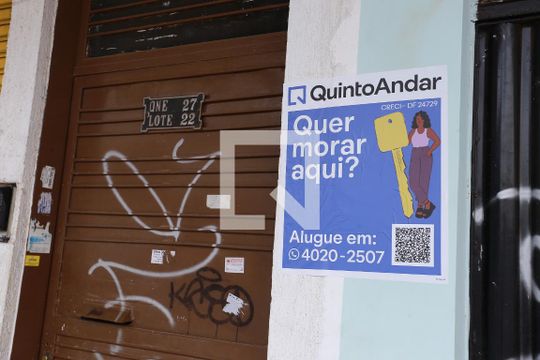 Placa de apartamento à venda com 3 quartos, 75m² em Qne 27, Brasília