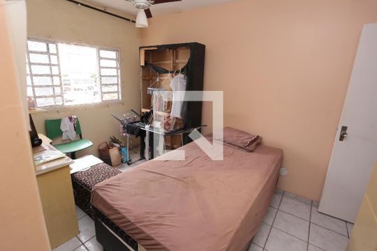 Quarto 2 de apartamento à venda com 3 quartos, 75m² em Qne 27, Brasília