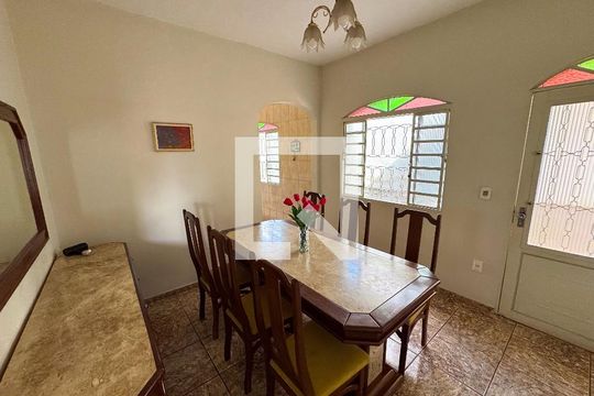 Copa de casa à venda com 3 quartos, 360m² em Conjunto Túnel Ibirité (Barreiro), Belo Horizonte