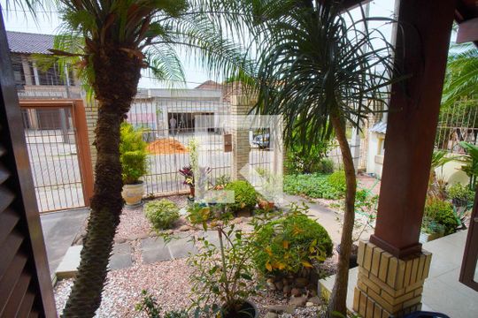 Sala - Vista de casa para alugar com 4 quartos, 310m² em Jardim Lindóia, Porto Alegre