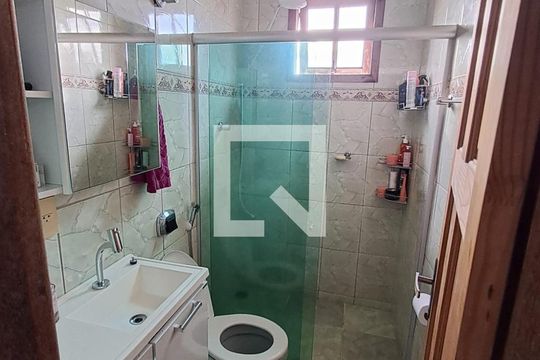 Banheiro de casa à venda com 5 quartos, 250m² em Ouro Preto, Belo Horizonte