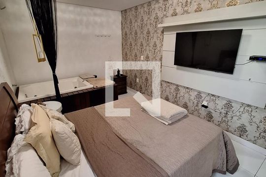 Quarto de casa à venda com 5 quartos, 250m² em Ouro Preto, Belo Horizonte