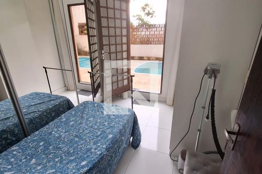 Quarto 2 de casa à venda com 5 quartos, 250m² em Ouro Preto, Belo Horizonte