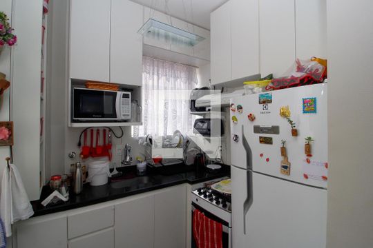 cozinha de apartamento à venda com 1 quarto, 50m² em Santo Antônio, Belo Horizonte